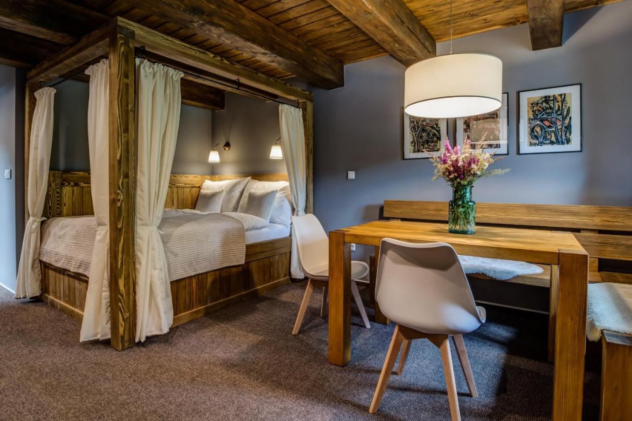 Dvur Hanis - Adults Only - Deti Od 12 Let Marsov nad Metuji Esterno foto