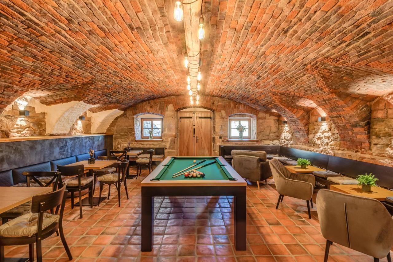 Dvur Hanis - Adults Only - Deti Od 12 Let Marsov nad Metuji Esterno foto