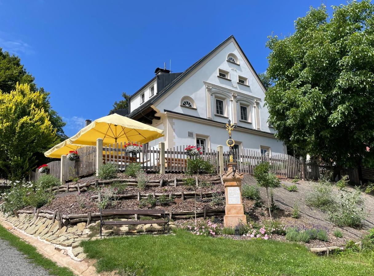 Dvur Hanis - Adults Only - Deti Od 12 Let Marsov nad Metuji Esterno foto