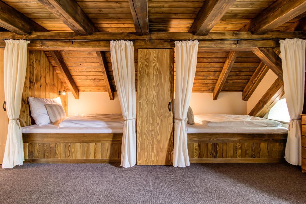Dvur Hanis - Adults Only - Deti Od 12 Let Marsov nad Metuji Esterno foto